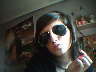 laauuraaa..!**